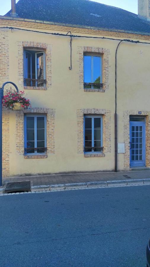 Aubigny Appartement Centre Ville 1E Etage Exterior photo